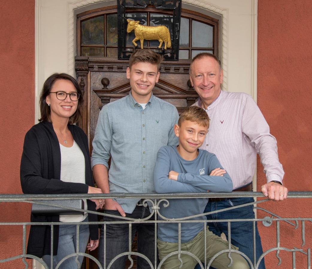 Gasthof Zum Goldenen Lamm Wettelsheim Eksteriør billede